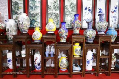 第九屆中國(guó)西部文化產(chǎn)業(yè)博覽會(huì) 文創(chuàng)產(chǎn)品爭(zhēng)奇斗艷 百家爭(zhēng)鳴