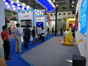 校區(qū) 五彩鳳凰 亮相中國 深圳 國際文化產(chǎn)業(yè)博覽交易會